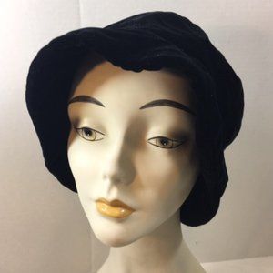 GAP Black Velvet Floppy Hat M/L